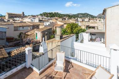 Townhouse on the rocks