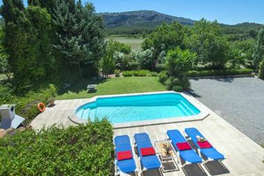 Lovely Villa Bennasar in Beautiful Location
