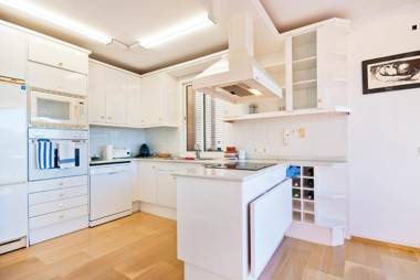 Beachfront penthouse La Victoria