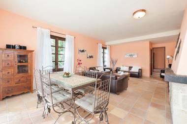 Villa Hidden Retreat / Denga