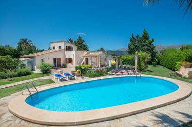 Villa Coloma - Luxury Retreat with Huge Pool