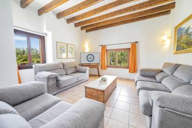 Villa Sa Font / Les Cases de la Font