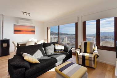 Penthouse Marina seafront apartment