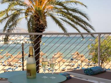 'can ventet' first line beach