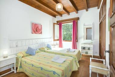 Superb Villa Vallori with Pool walking to the beach