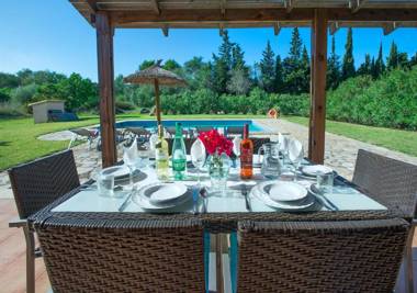 Owl Booking Villa Alejandra - Family and Friends