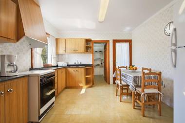 Villa Sort Den Jaume with pool large garden