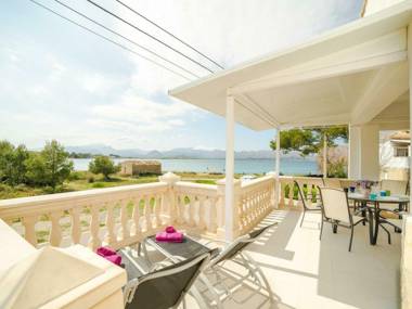 Beautiful apartment recently renovated on the pleasant beach of Barcarés