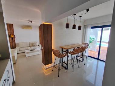 Villalia Aroa "Flexitime"