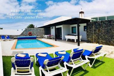 Villa Neptuno with private pool sea view Sat-tv & free Wifi