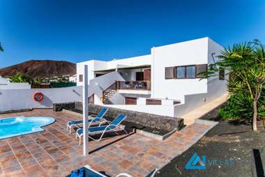 218 - Little Paradise by Villas Now Ltd