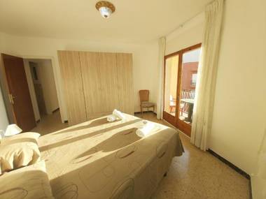 Apartamento con terraza muy cerca del mar