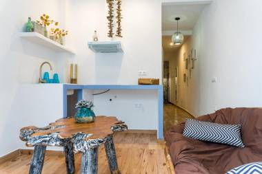 Jacaranda Apartments