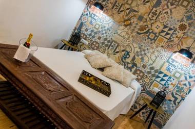 Jacaranda Apartments