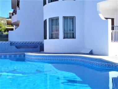 Font Sol Holidays LEK