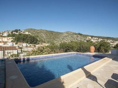 Stunning Holiday Home in Alcalali with Private Swimming Pool