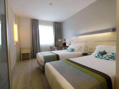 Holiday Inn Express Pamplona an IHG Hotel