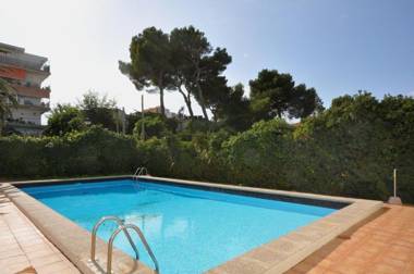 Houm Nets - Adults Only