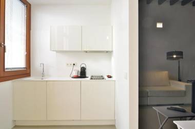 Lonja Suites Apartments