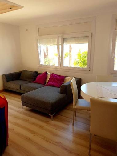 2 bedrooms house at Palamos 100 m away from the beach with enclosed garden and wifi