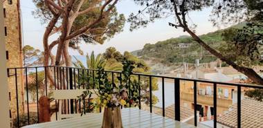 Tamariu Roca Rubia 1- cozy terrace and balcony with views of the seavilla