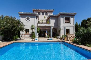 7 bedrooms villa with private pool enclosed garden and wifi at Padul