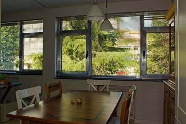 Surf And Art Apartment