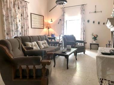 3 bedrooms villa with private pool and furnished terrace at El Saucejo