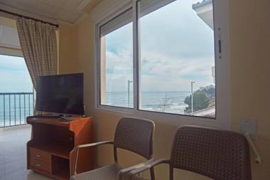 ApartUP Acapulco Beachfront Views