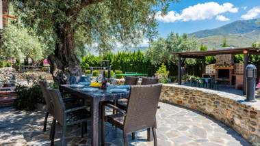 Nuestra Finca Rural Orgiva by Ruralidays