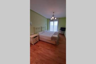 Chalet Aia -Naturaleza y seguridad entorno rural a 29 km de San Sebastian