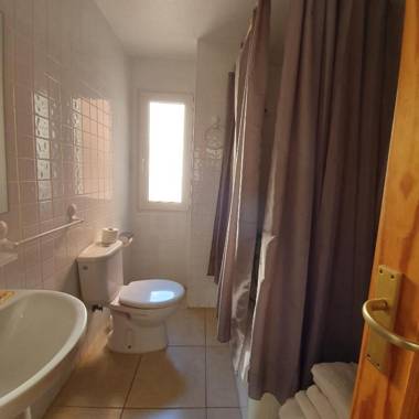 - - - - - FRONT LINE - - - - - Primera Línea - - - - - Apartments in Playa Flamenca