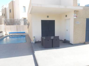 Villa with pool La Zenia