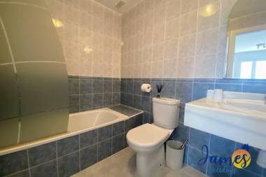 Panorama Golf 1st floor apartment with Comm Pool VM20