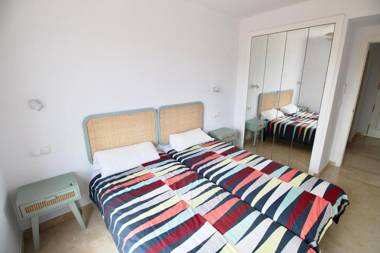 Atico espectacular piscina privada frontal al mar