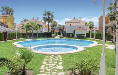 Nice home in Oliva w/ WiFi Outdoor swimming pool and 2 Bedrooms