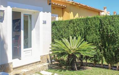 Nice home in Oliva w/ WiFi Outdoor swimming pool and 2 Bedrooms