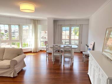 OH LA LIFE MAMMA MIA!