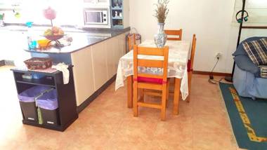 4 bedrooms house with jacuzzi enclosed garden and wifi at O Rosal 2 km away from the beach