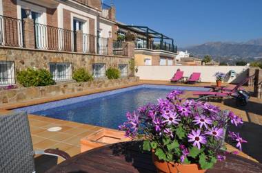 Welcome Inn Nerja guest house Luxury Bed & Breakfast