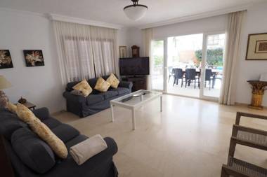 Nerja Paradise Rentals - Villa Almassora