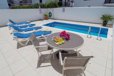 Nerja Paradise Rentals - Villa Ambar