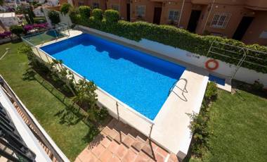 AGUAMARINA 7 MENYBER