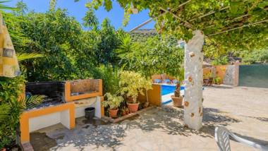 Finca el Valle Nerja by Ruralidays