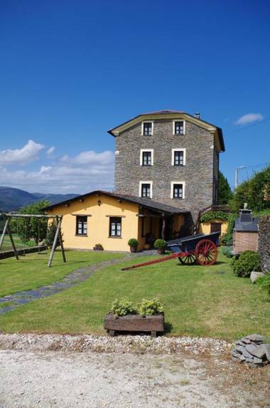 Casa De Aldea El Conceyu