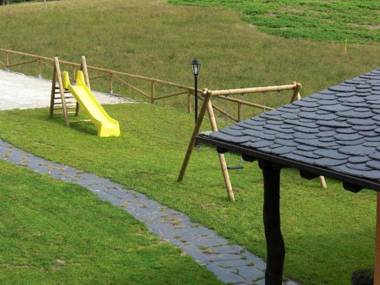 Casa De Aldea El Conceyu