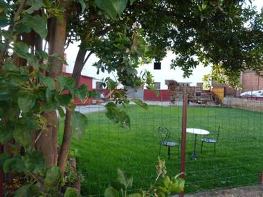 Hostal A La Sombra Del Laurel