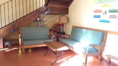 6 bedrooms house with lake view and enclosed garden at Navaluenga