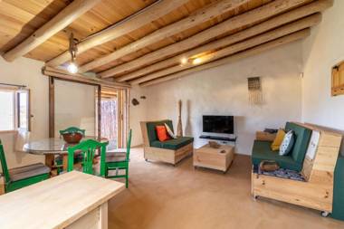 Flatguest Charming House + Pool + Terrace + Views