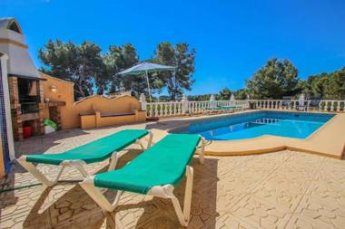 Sofia - holiday home with private swimming pool in Moraira